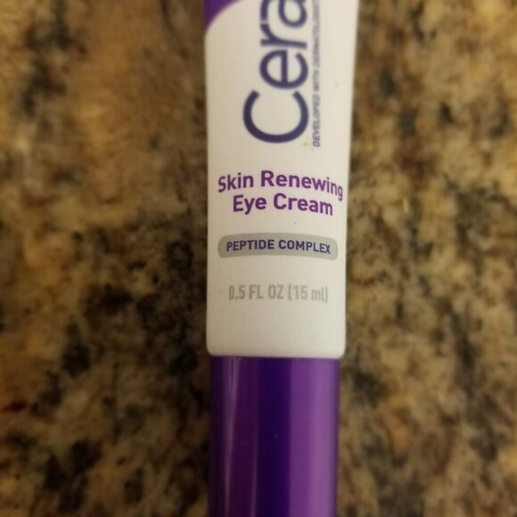 CeraVe Skin Renewing Eye Cream Peptide Complex - Picture 3 of 10